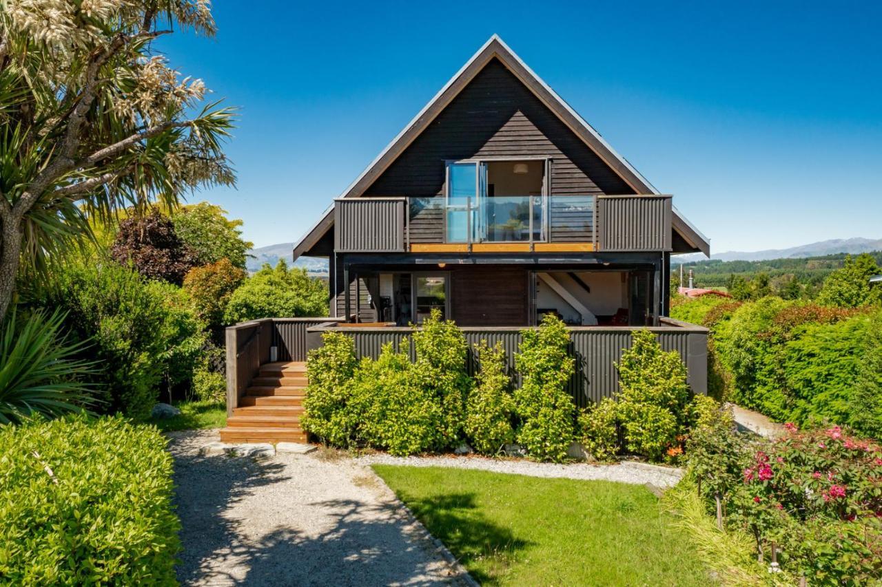 Views On Parry - Lake Hawea Holiday Home Exterior photo
